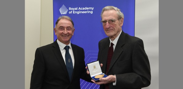 Professor Jacques Heyman (right) receiving the Sir Frank Whittle Medal from Sir Jim McDonald the RAEng President