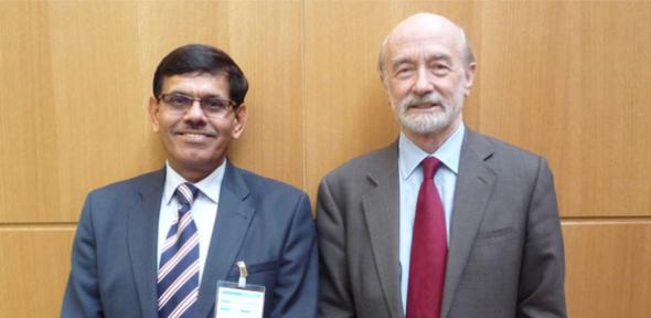 Dr Devi Singh, Director of IIM Lucknow, with Professor Sir Mike Gregory, Director of the IfM
