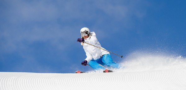 A skiier