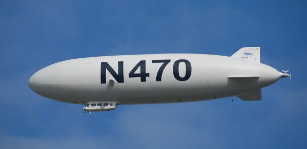 Zeppelin / Blimp