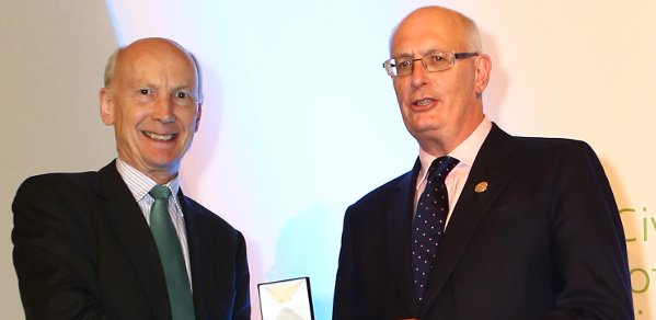 Professor Robert Mair receiving his medal